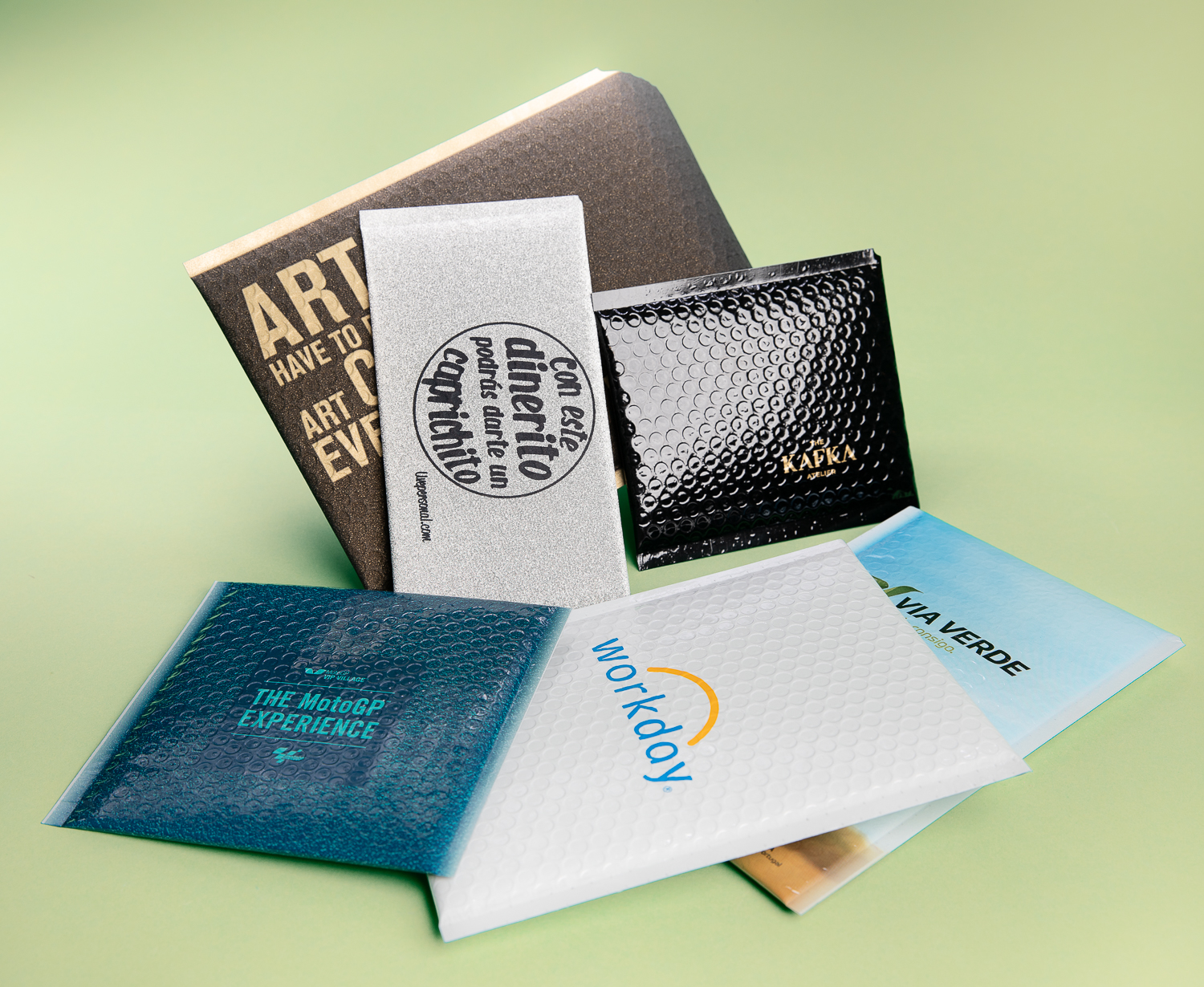 Pochettes à bulle et de protection, Enveloppes et pochettes d'envoi